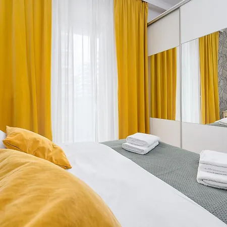 Wola Cozy By P&o Apartment