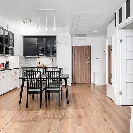 Wola Cozy By P&o Apartment