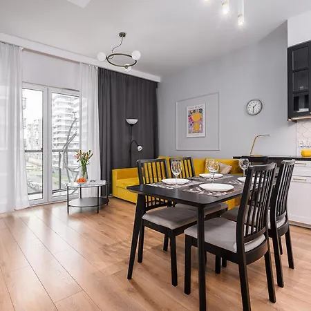 Wola Cozy By P&o Appartement *